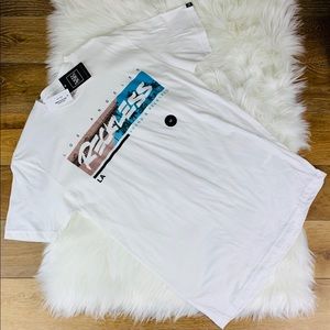 Young & Reckless Men’s Premium Medium T-Shirt NWT